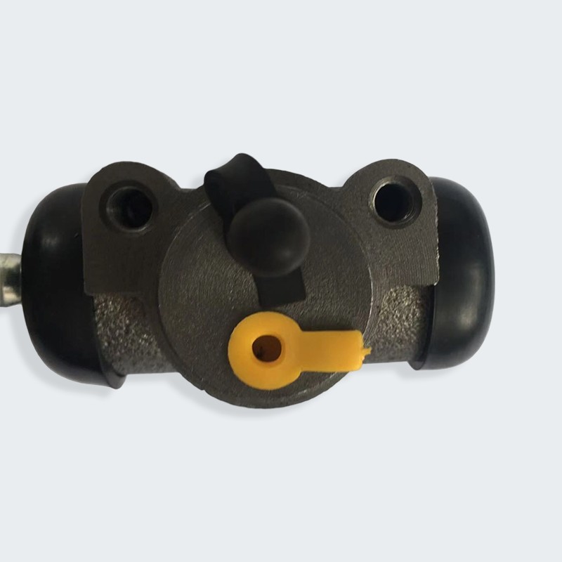 Heli 2 ton (new pattern) TCM 2-2.5 ton / FD forklift brake cylinder Heli 2 ton (new pattern) TCM 2-2.5 ton / FD forklift brake cylinder